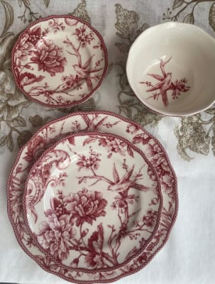 KLAPP ADELAIDE ROJO, JUEGO DE 24 PIEZAS PORCELANA