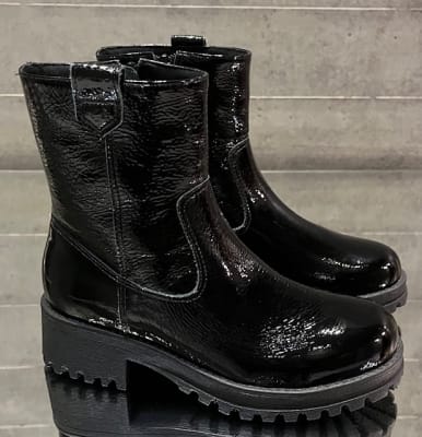 FW24 204302-CHAROLNEGRO1