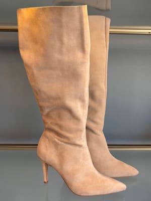 FW26 2050593 ARENA