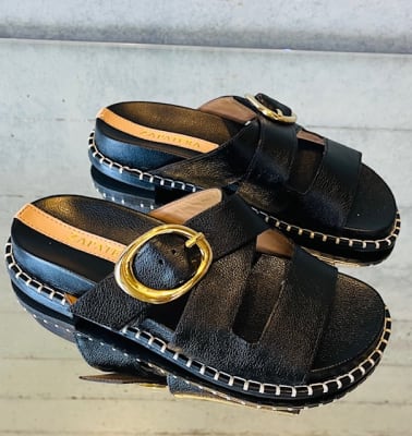 SS25 24209-NEGRO