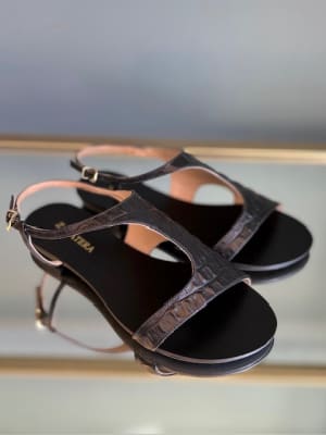 SS26 40011 NEGRO