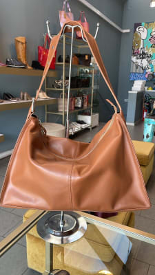 AMALIA CAMEL