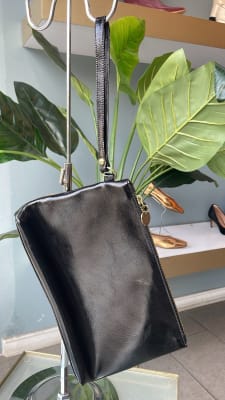 CLUTCH NEGRO LISO