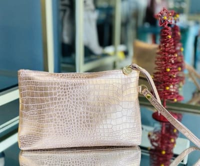 CLUTCH REPTIL ROSE1