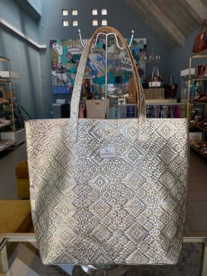 CARTERA ORO GRABADO1