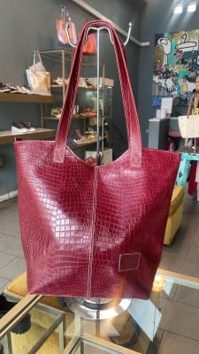 CG SOFIA CROCO GUINDA1