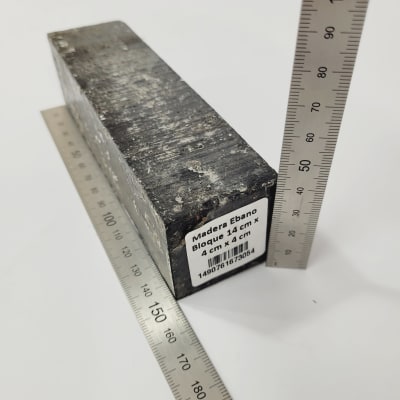 Bloque de Ebano de 140 x 40 x 40 mm +-