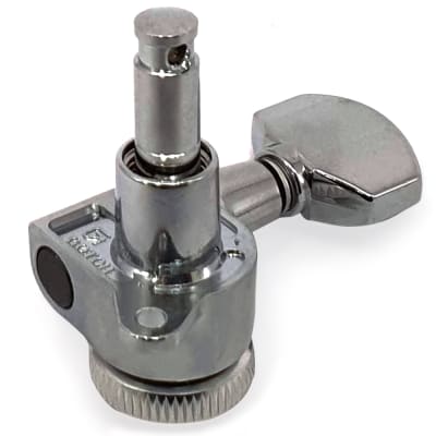 Clavija 1R. Mod: SG381-07 MG-T. Color: Chrome
