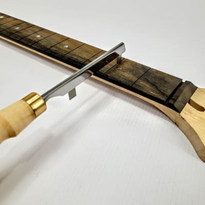 Sierra de Limpieza de Ranura de Traste LB10 (Refret Saw)