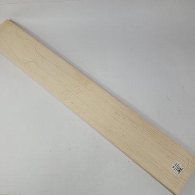 Pieza Unica MP-222 de Maple Arce Canadiense Especial Radial para Mastil de Bajo1