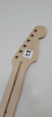Mastil LB Luthier A-7 Tipo Strato Semi Elaborado de Maple Canadiense Especial