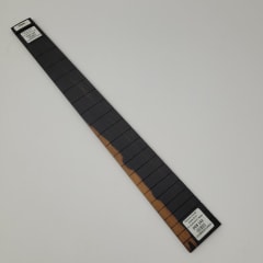 Diapason Ranurado Tipo Fender DEB-143 de Ebano Negro - Escala 25.5