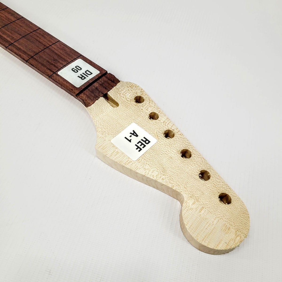 Kit 04 de Mastil Semi Elaborado Tipo Strato + Diapason Ranurado + Tensor5