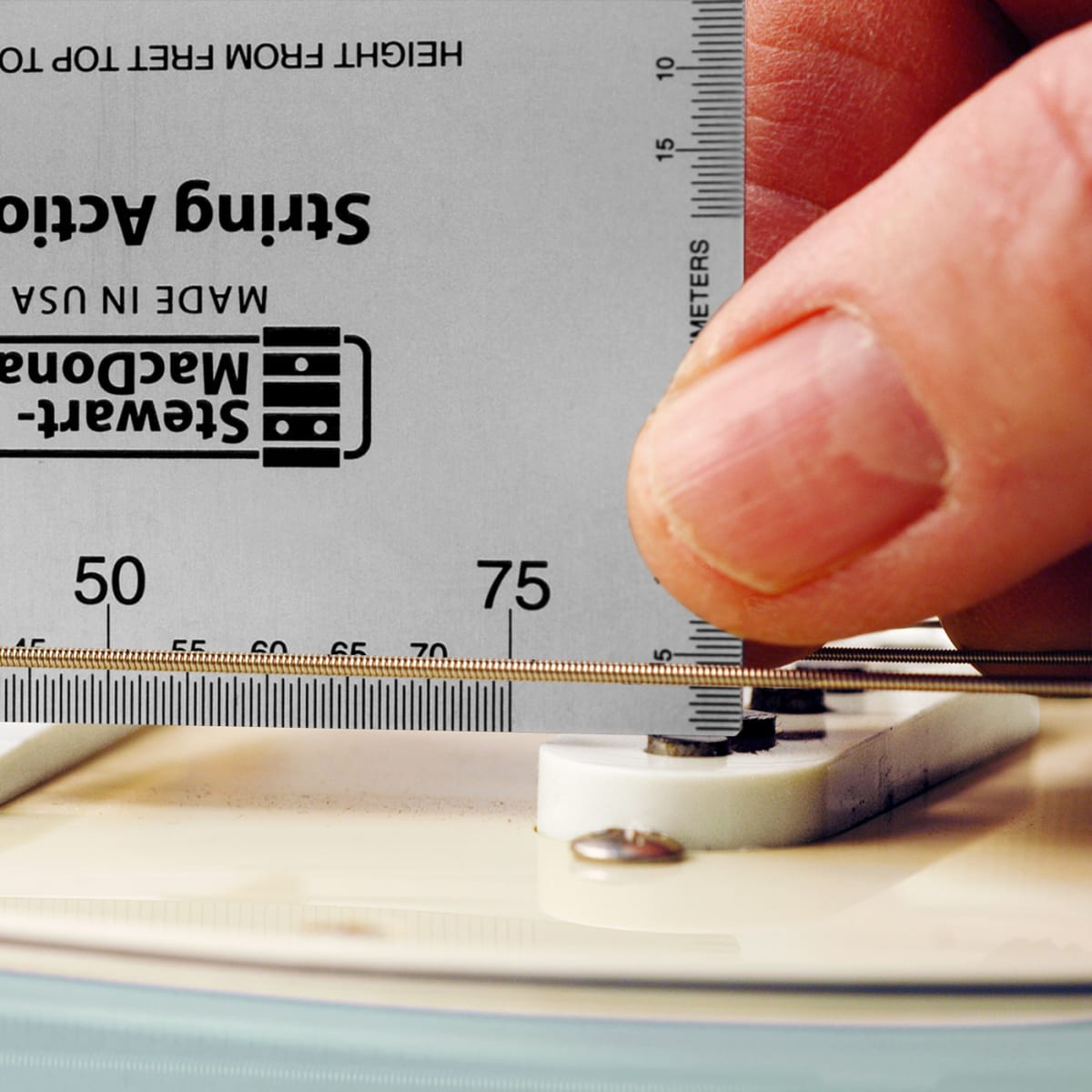 Guia para calibración de instrumentos de cuerdas # 0670-M Stewmac EEUU5