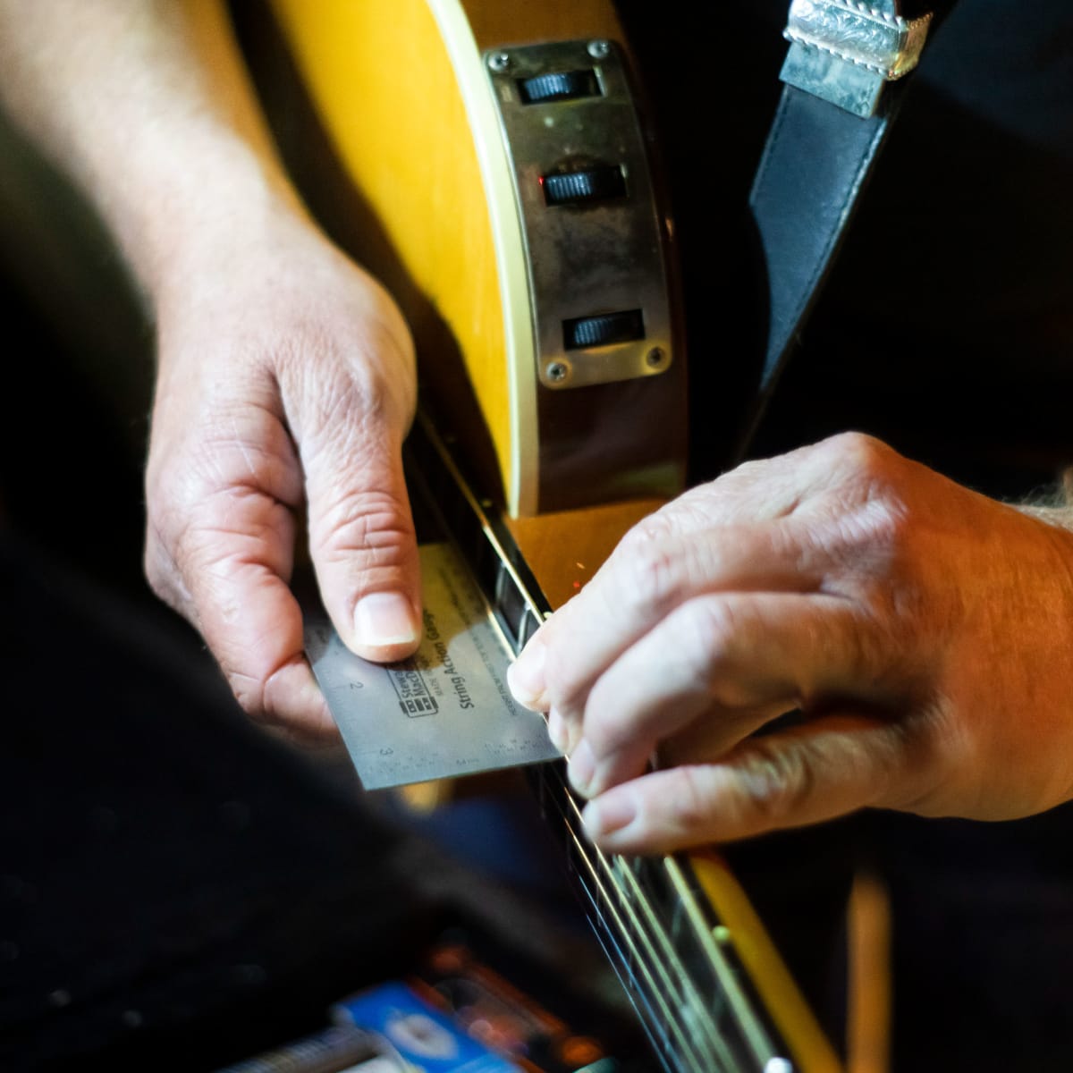 Guia para calibración de instrumentos de cuerdas # 0670-M Stewmac EEUU9