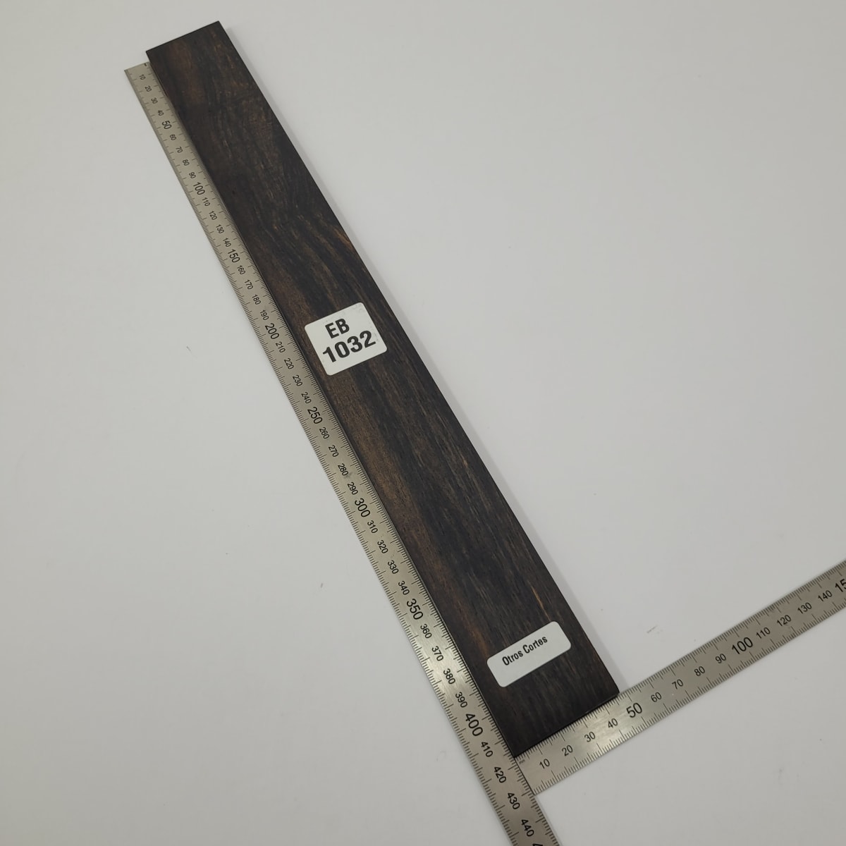 Pieza de Ebano EB-1032 para Artesania2