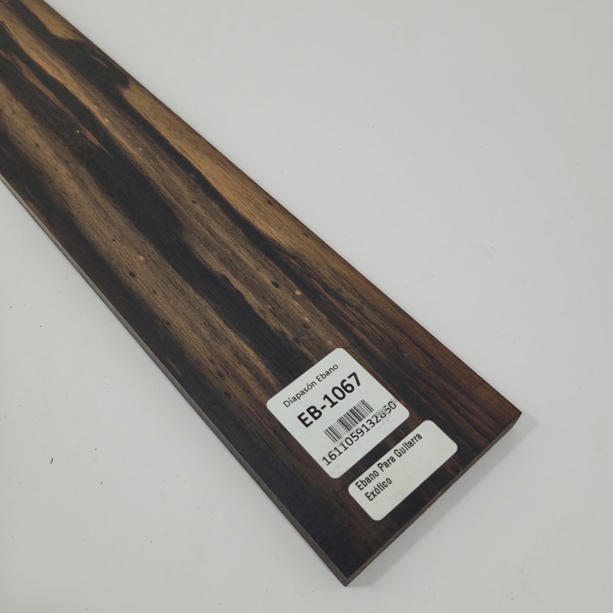 Pieza Unica EB-1067 de Ebano Exotico para Diapason de Guitarra6