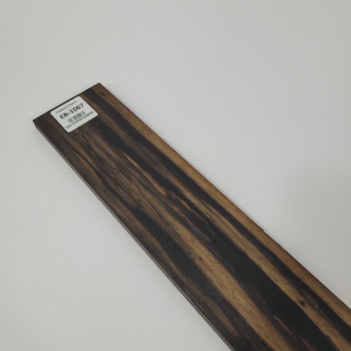 Pieza Unica EB-1067 de Ebano Exotico para Diapason de Guitarra7