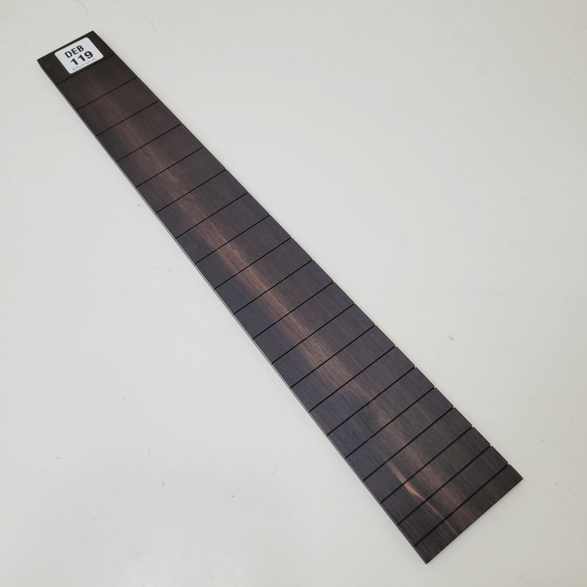 Diapason Ranurado REF: DEB-119 de Ebano para Guitarra Clasica Escala 650mm4
