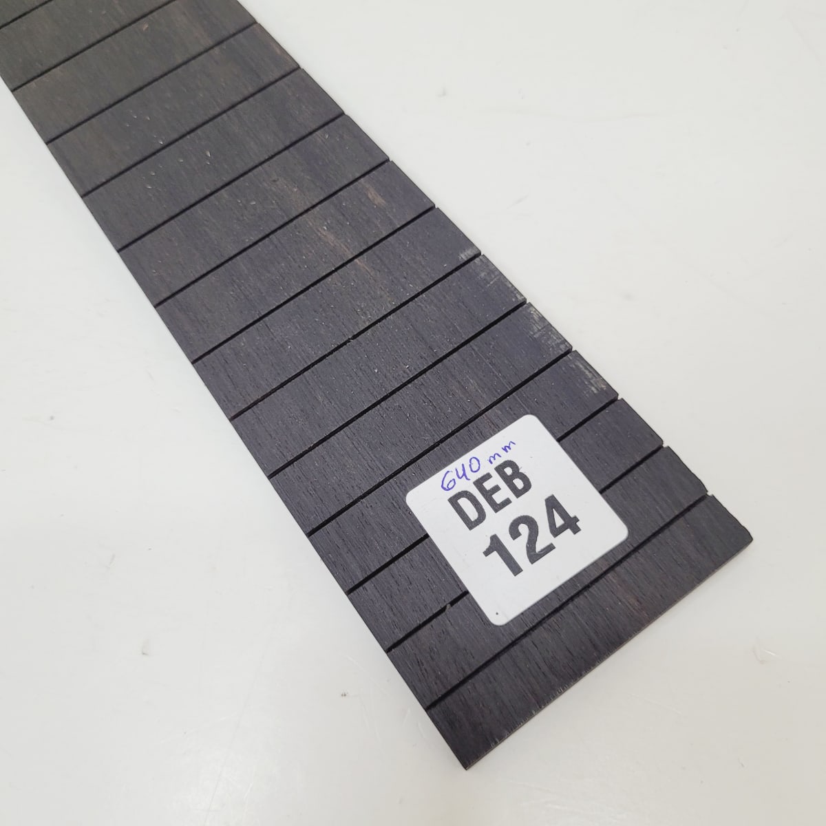 Diapason Ranurado REF: DEB-124 de Ebano para Guitarra Clasica Escala 640mm2