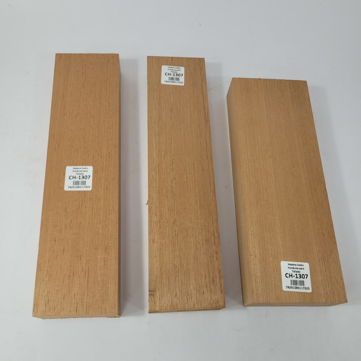 Set de 3 piezas CH-1307 de Cedro Honduras para Tallado7