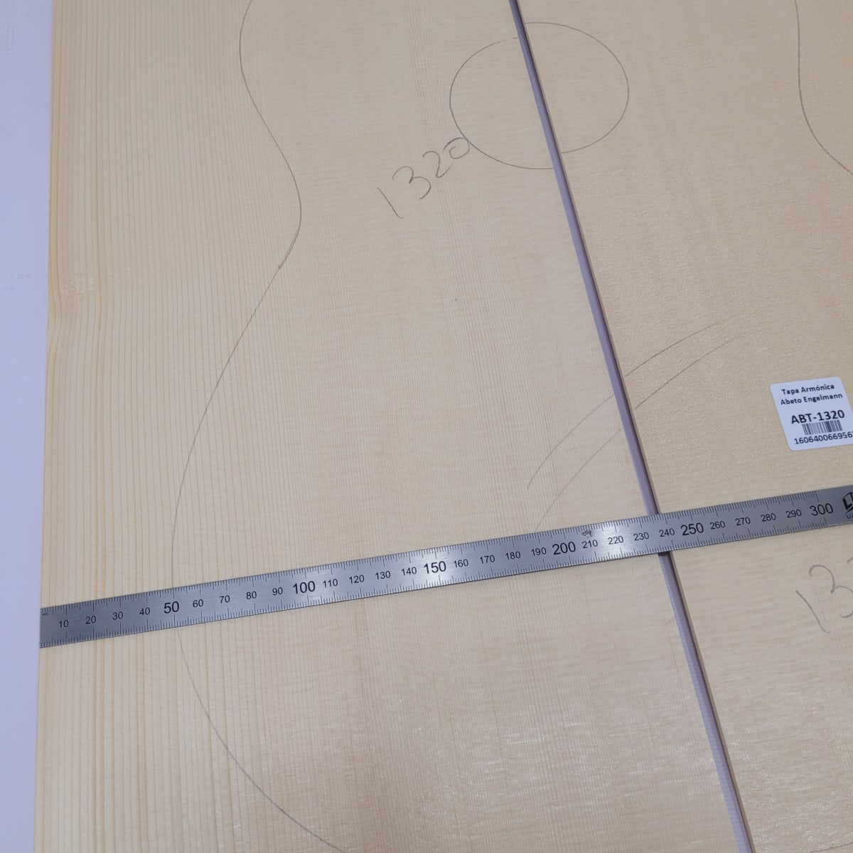 Madera para Tapa Armónica REF: 1320 para Guitarra de Abeto Engelmann Calidad AA3