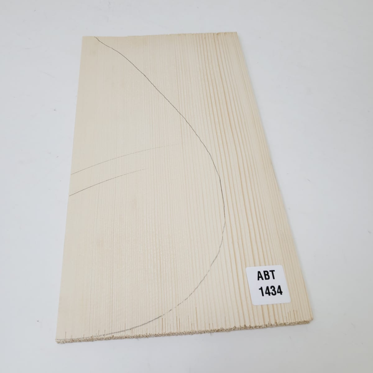 Tapa Armonica Unica REF: 1434 de Abeto Engelmann3