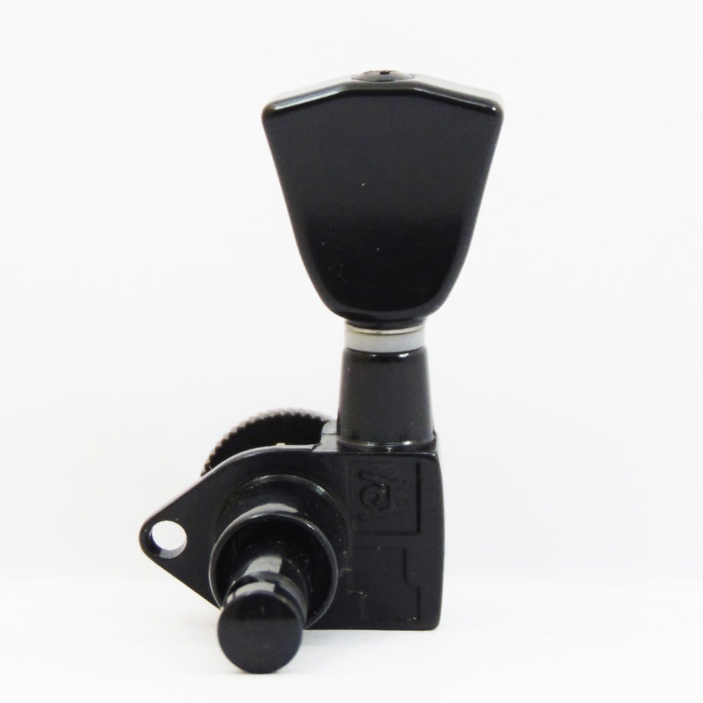 Clavija 1L. Mod: 6GL0B. Color: Black6