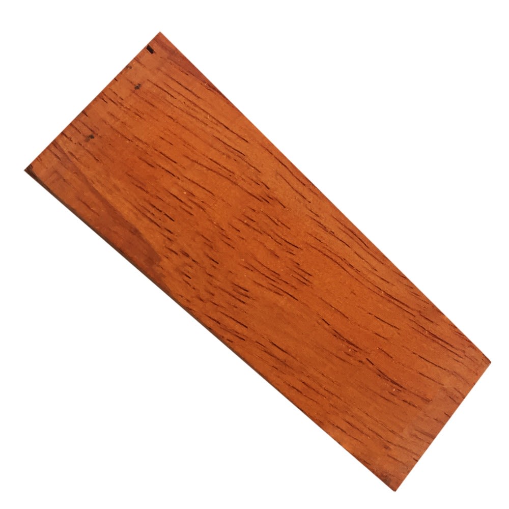 Madera Padouk Pieza de 40cm  x  4.5.cm x 4.5cm4