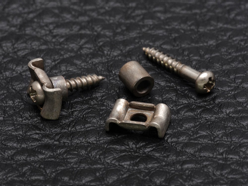 String Retainer Guitarra. Mod: RG105 & RG130. Aged Nickel 0
