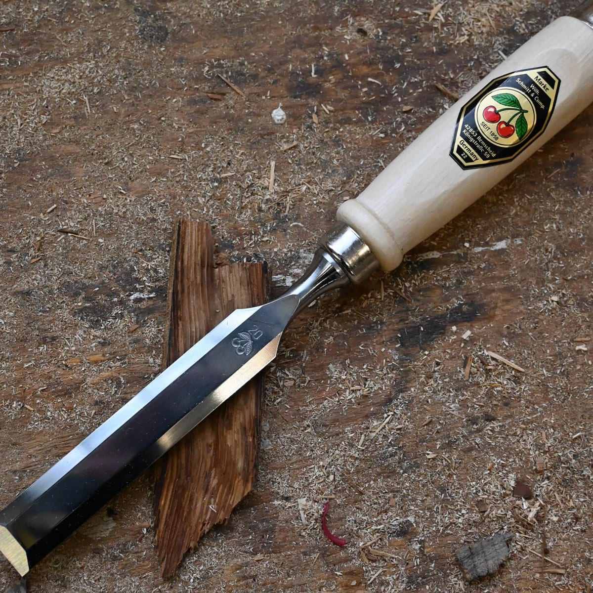 Formon Carpintero Two Cherries 1001 de 20 mm de ancho6