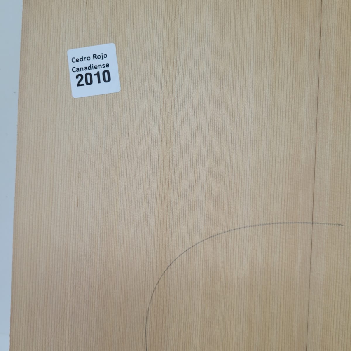 Tapa Armónica de Cedro Rojo Canadiense Ref: 2010 para Tiple Cuatro Calidad AA5