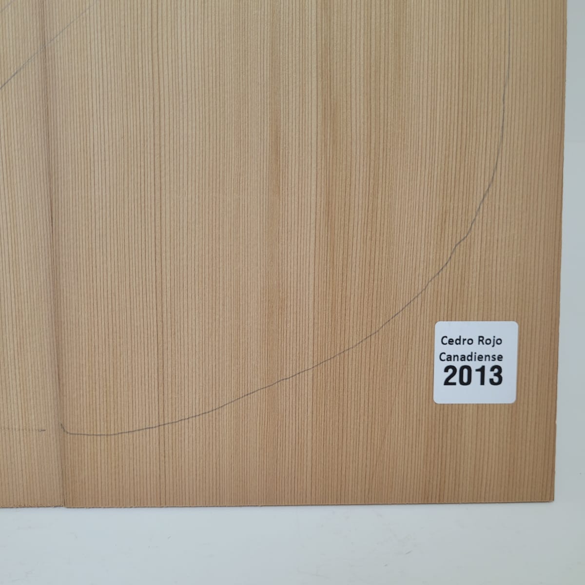 Tapa Armónica de Cedro Rojo Canadiense Ref: 2013 para Tiple Cuatro Calidad AA5