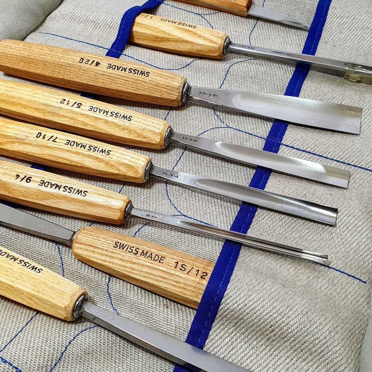 Set de 7 Gubias + 1 Cuchillo para Tallado Pfeil Suiza Mod Ro 88