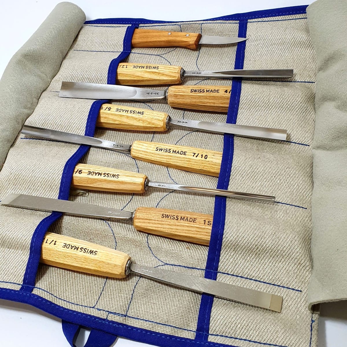 Set Ro 8 Pfeil de 7 Gubias y 1 Cuchillo con Estuche Roll-Up de Lona para Tallado en Madera9