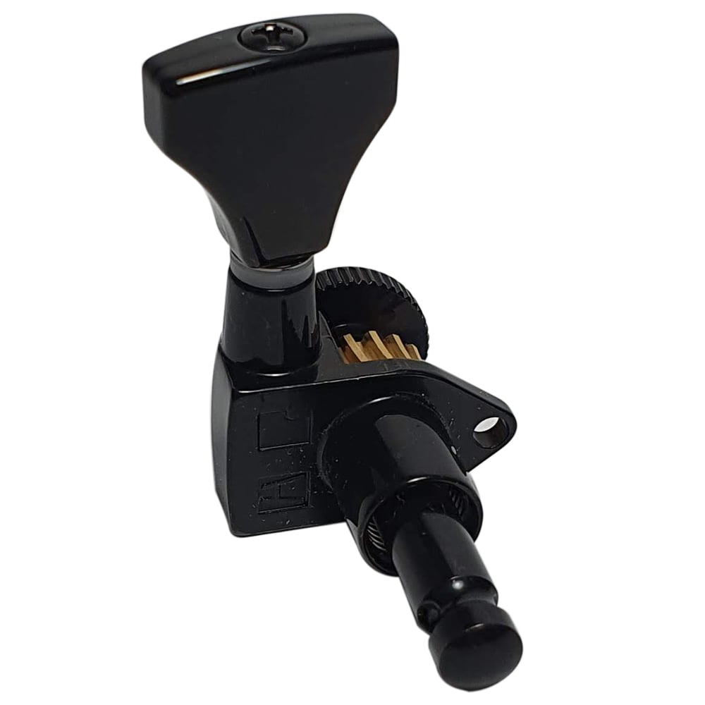 Clavija 1R con Locking. Mod 6GL0B-20. Boton: DHS. Color Black3