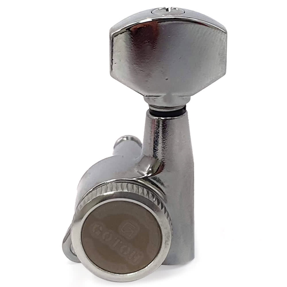Clavija 1R. Mod: SG381-07 MG-T. Color: Chrome 0