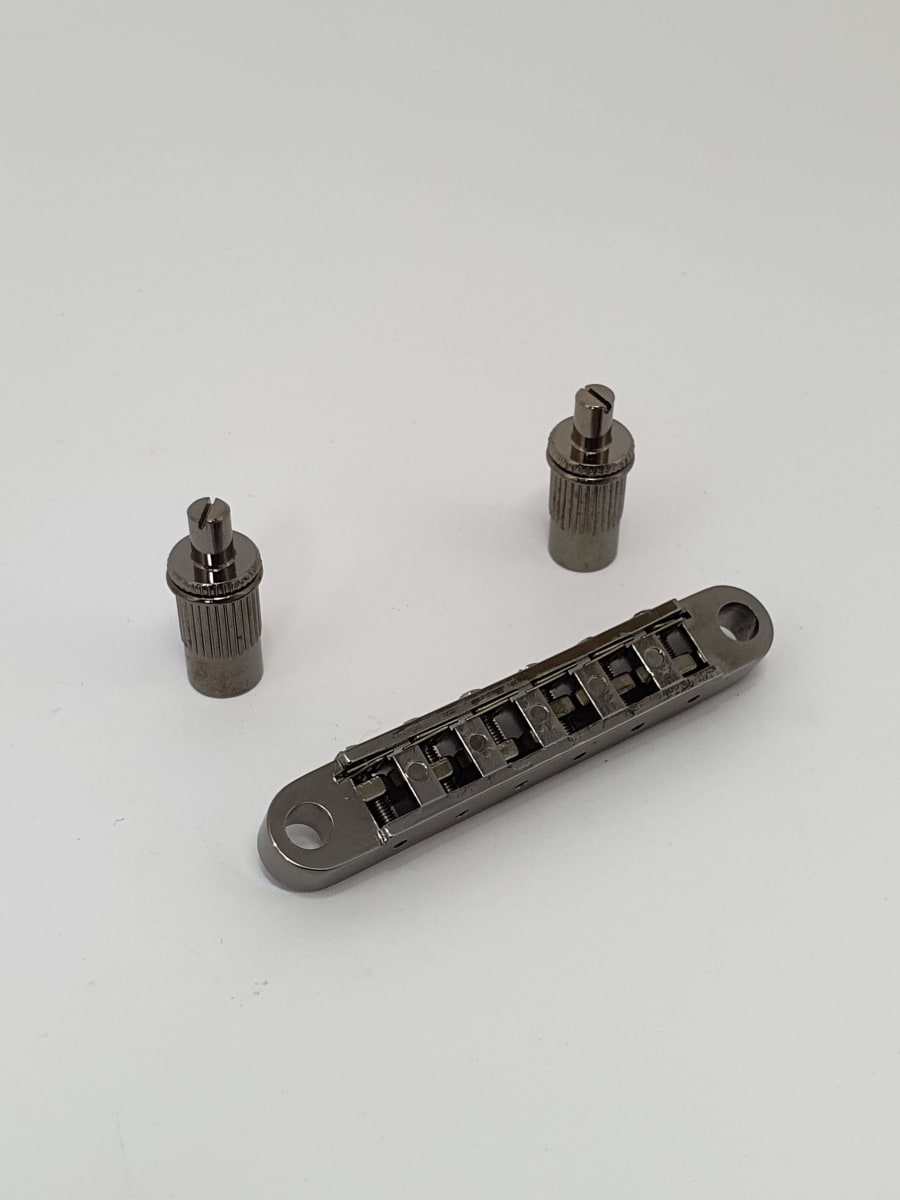 Puente Tune o Matic. Mod: TM-CB. Color: Cosmo Black 0