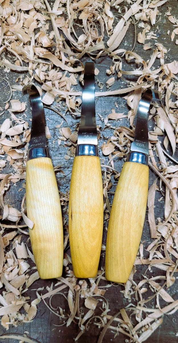 Cuchillo de Gancho Hook Knife Morakniv para Tallado en Madera 162 + Estuche de Cuero17
