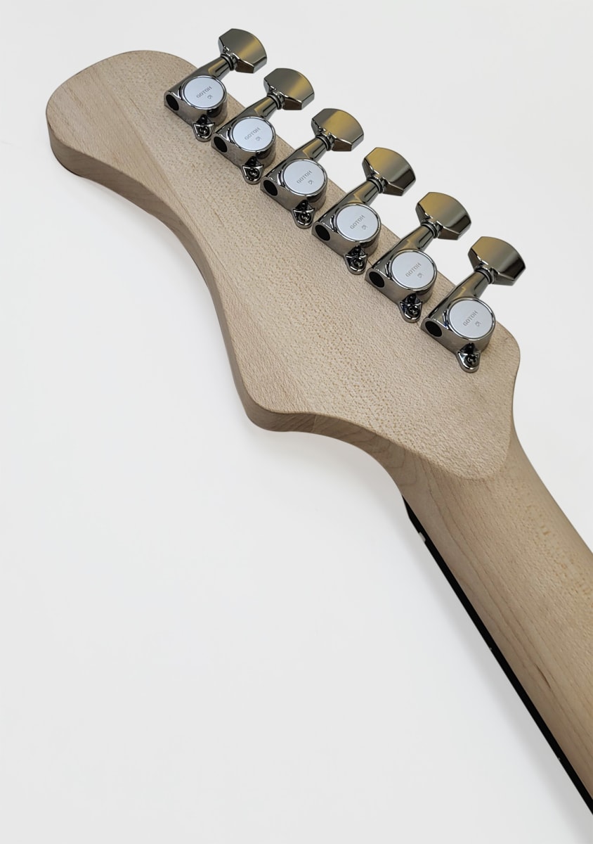 Kit LBLuthier de Guitarra Eléctrica Tipo Strato Mod: A Cap: S-S-S Hardware Gotoh® Incluido8