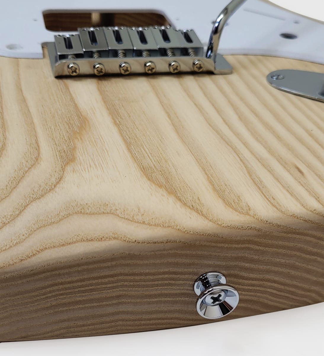 Kit LBLuthier de Guitarra Eléctrica Tipo Strato Mod: B Cap: H-H Hardware Gotoh® Incluido14