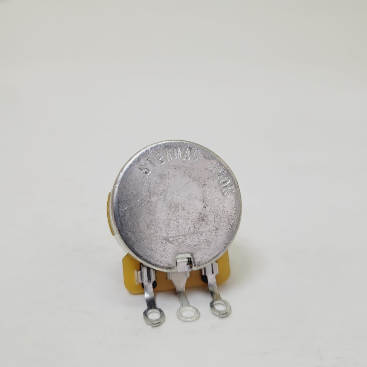 Potenciometro Grande CTS Stewmac 250K A. Vastago Corto 250K-ohm (CTS Stewmac EEUU #450S 3484) Item # 01156