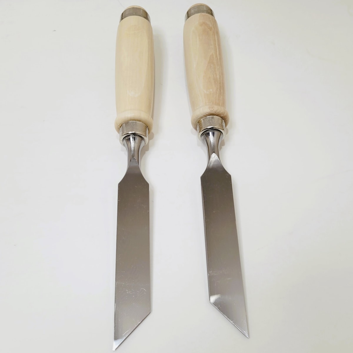 Set de 2 Formones Carpinteros Two Cherries de Corte Oblicuo 1056 de 20 mm de ancho4