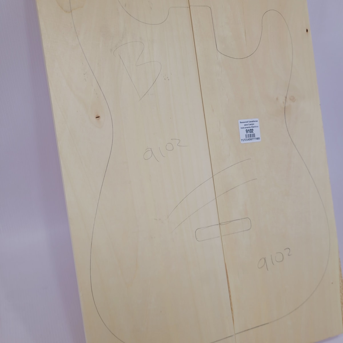 Madera Premium Basswood Canadiense para Cuerpo de Guitarras y Bajos Eléctricos # 91028