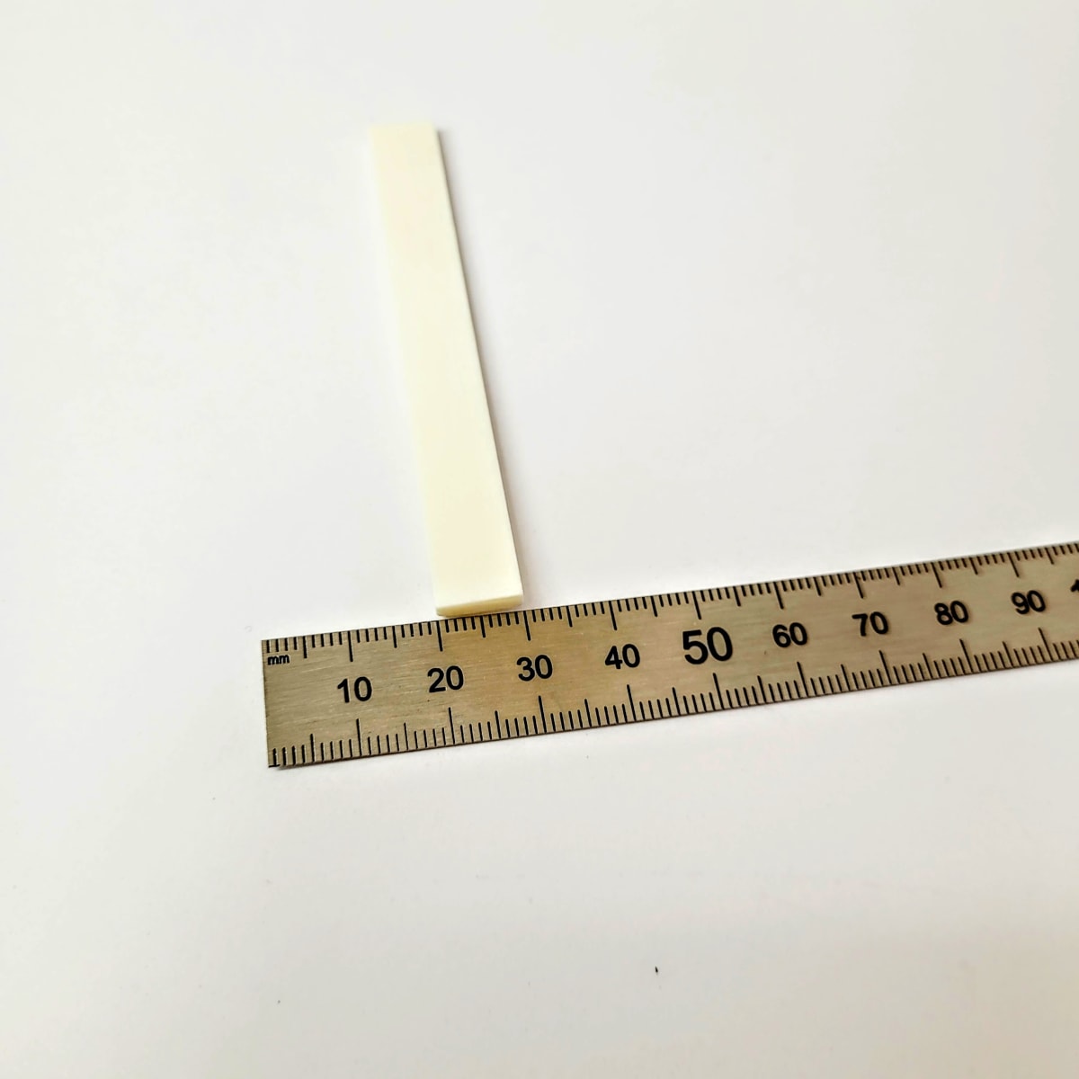 Cejillo en Bruto de 80 mm de largo. Mod: L-2010-A en Bruto para puente (80x3x10mm) n° 33