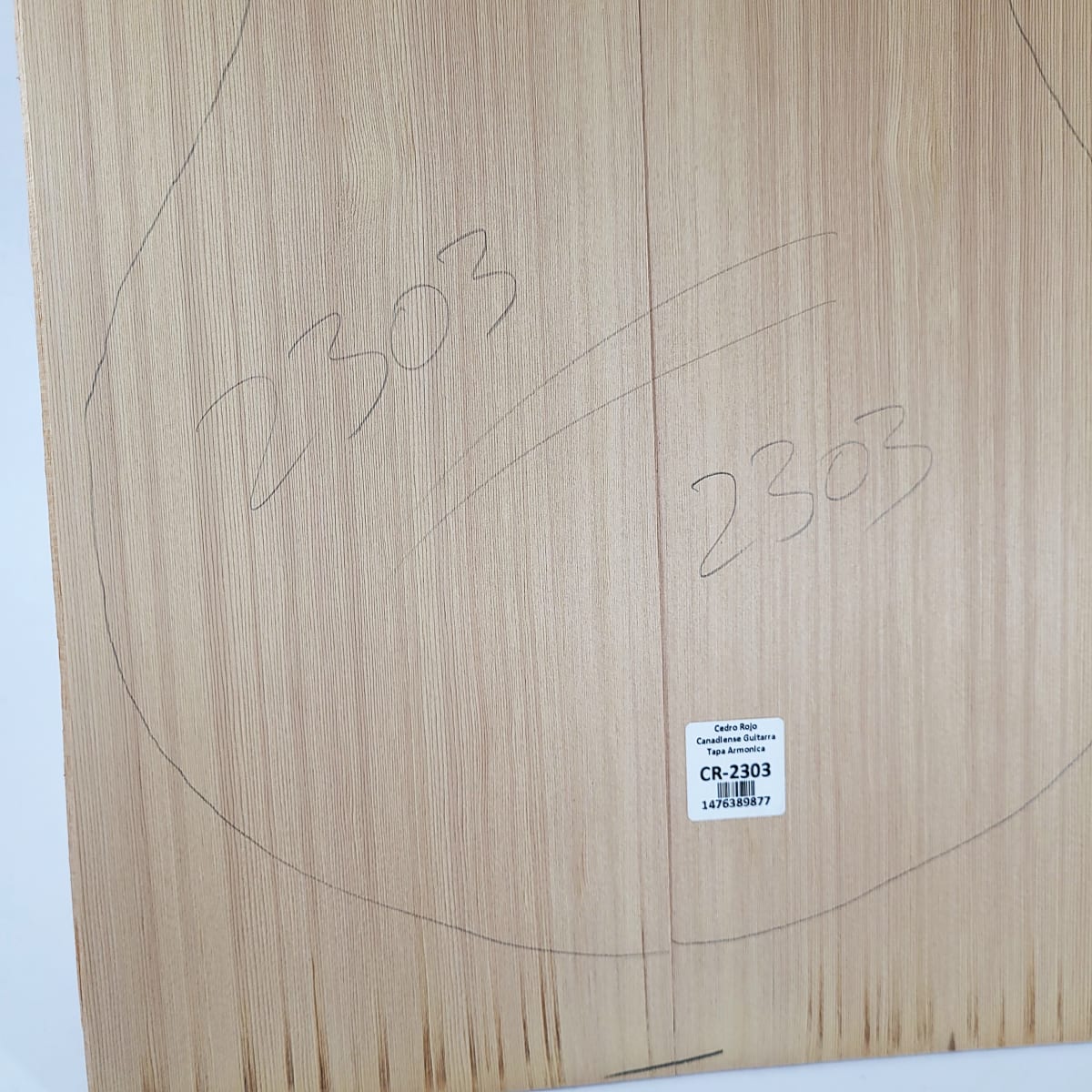 Tapa Armónica de Cedro Rojo Canadiense 2303 para Cuatro Calidad AA4