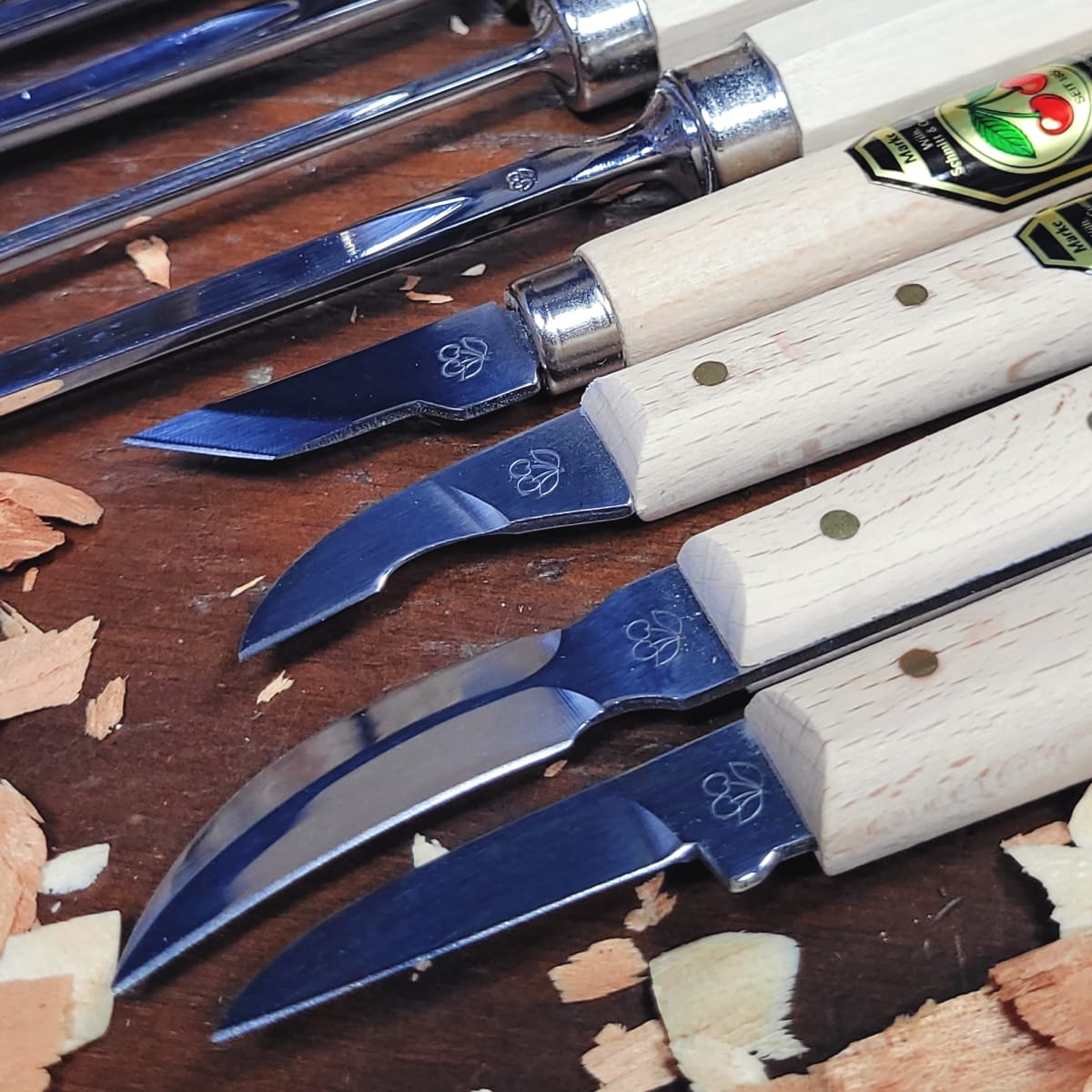 Set 3441 HK de 6 Mini Gubias 4 Cuchillos y 1 Piedra Two Cherries para Xilografia y Tallado3