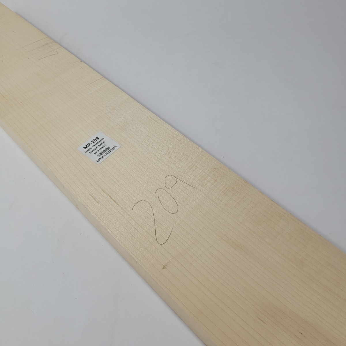 Pieza Unica MP-209 de Maple Arce Canadiense Especial Radial para Mastil de Guitarra 22 Trastes8