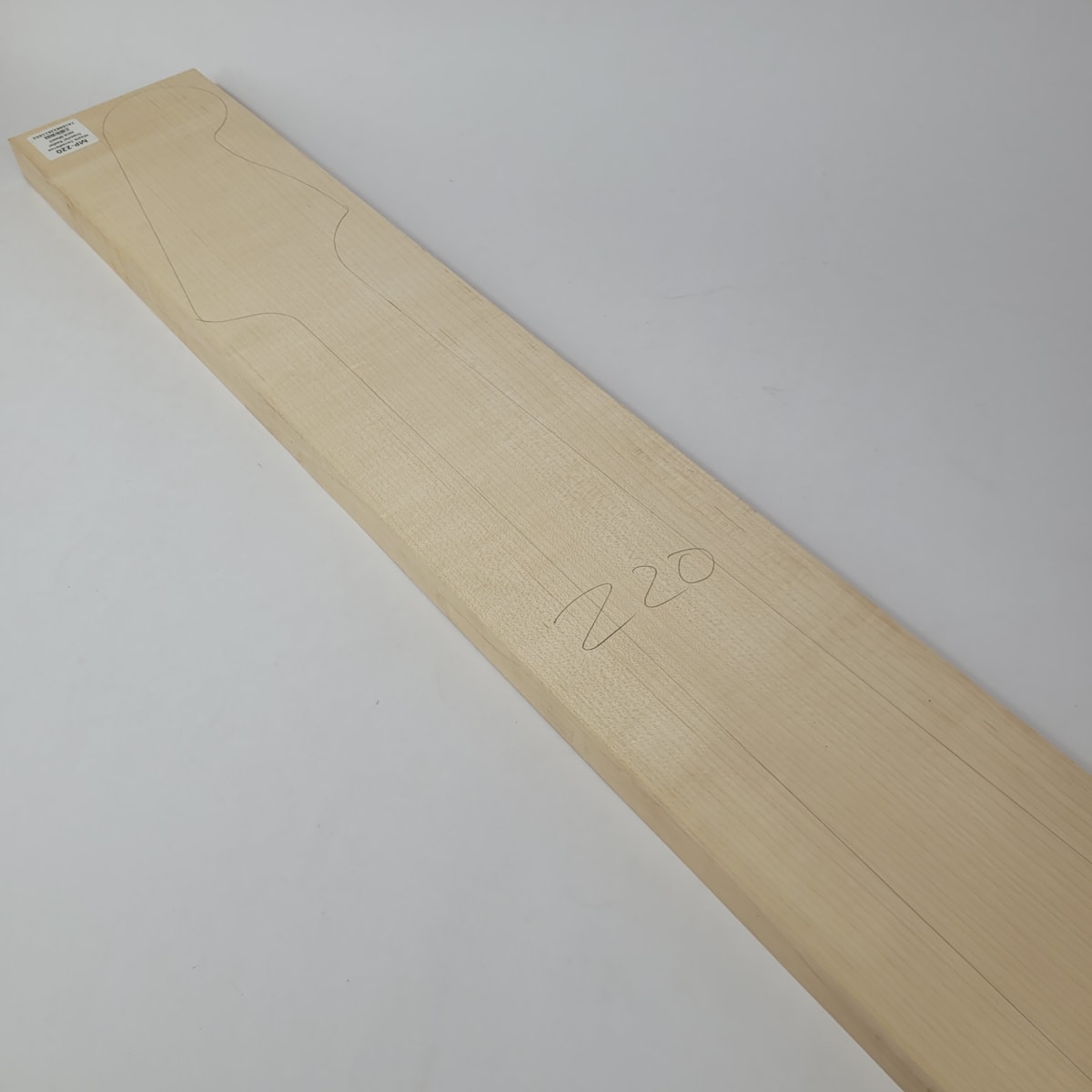 Pieza Unica MP-220 de Curly Maple Rizado Especial Calidad AAA para Mastil de Bajo8