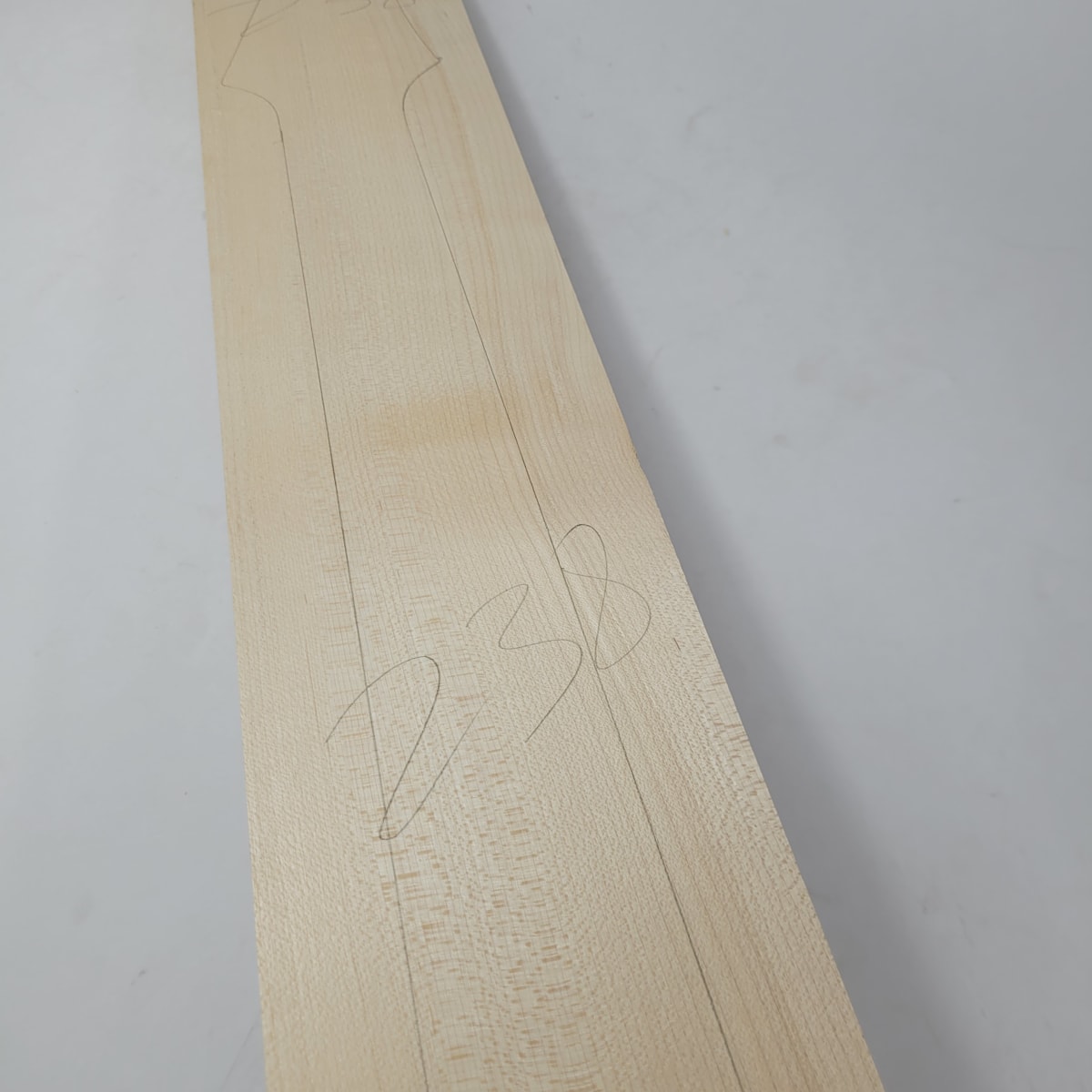 Pieza Unica MP-238 de Maple Arce Canadiense Especial Radial para Mastil de Guitarra 24 Trastes9